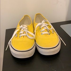 Light used yellow vans.  Women’s size 7